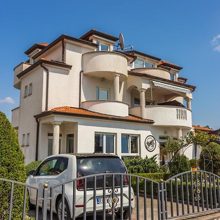 Apartments Villa Bare Кастав Экстерьер фото