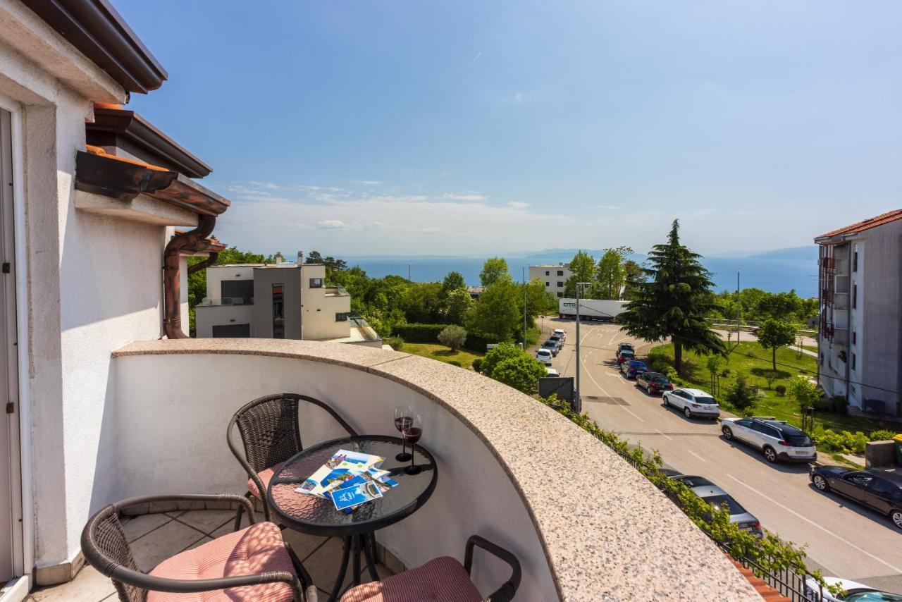 Apartments Villa Bare Кастав Экстерьер фото